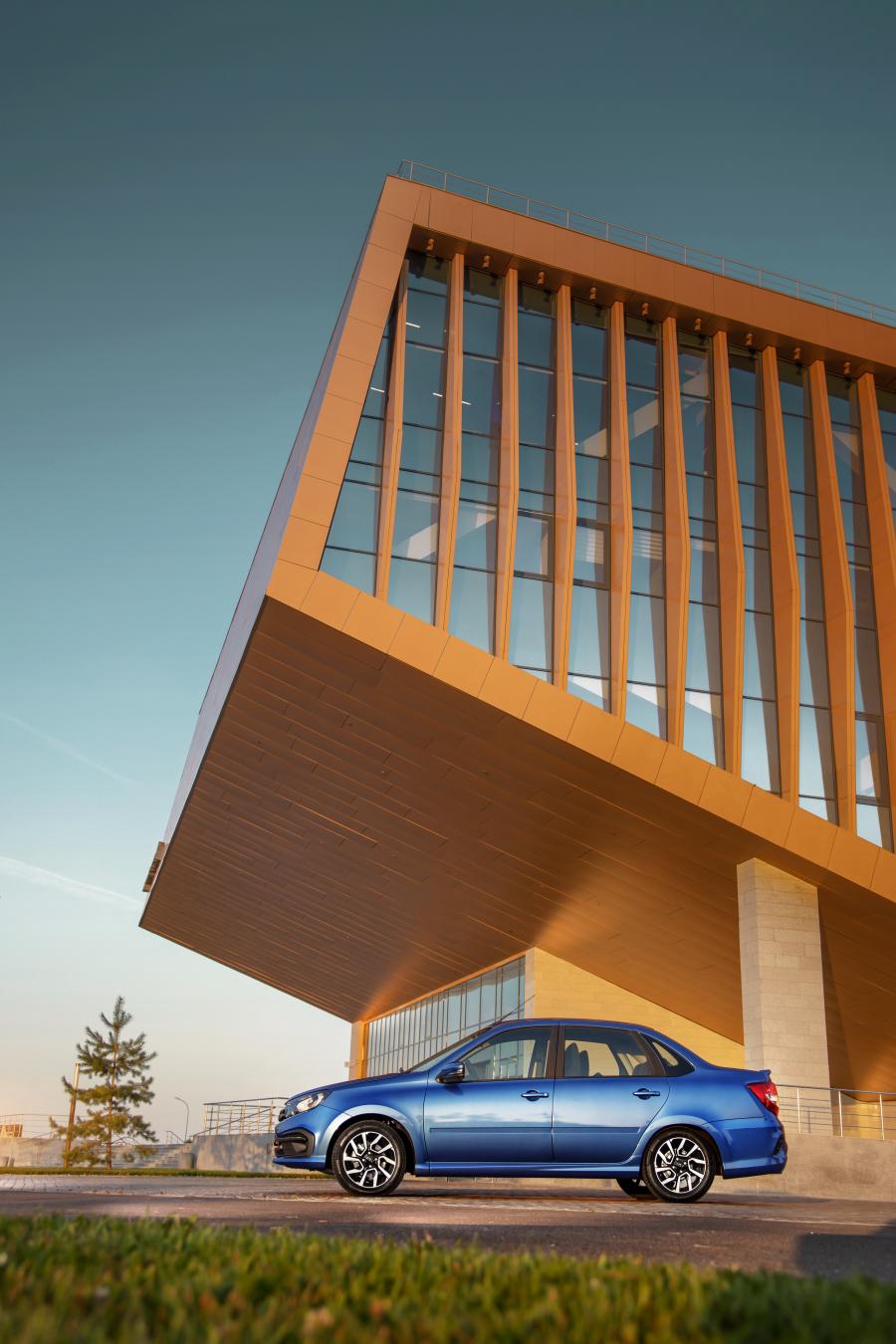  Lada Granta Drive Active 2019 года  (фото 20 из 40)